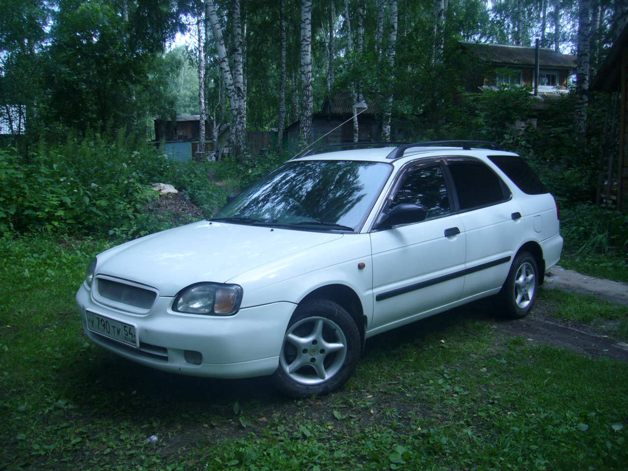 Suzuki cultus 1998